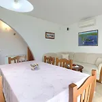 Matej Apartman *